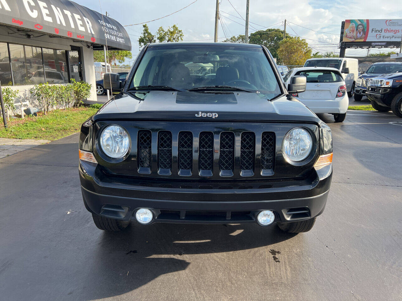 2017 Jeep Patriot  - $13,900
