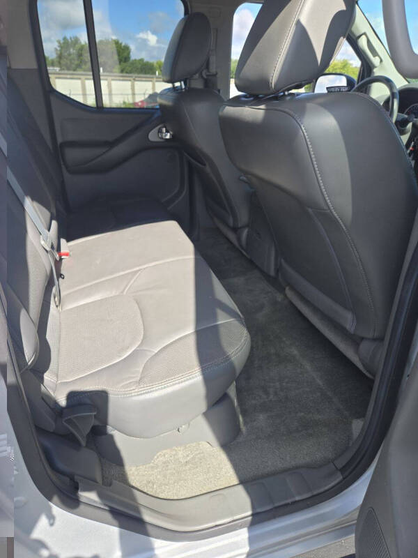 2012 Nissan Frontier SV V6