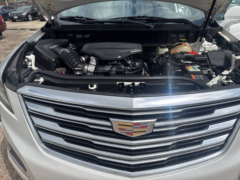 2017 Cadillac XT5