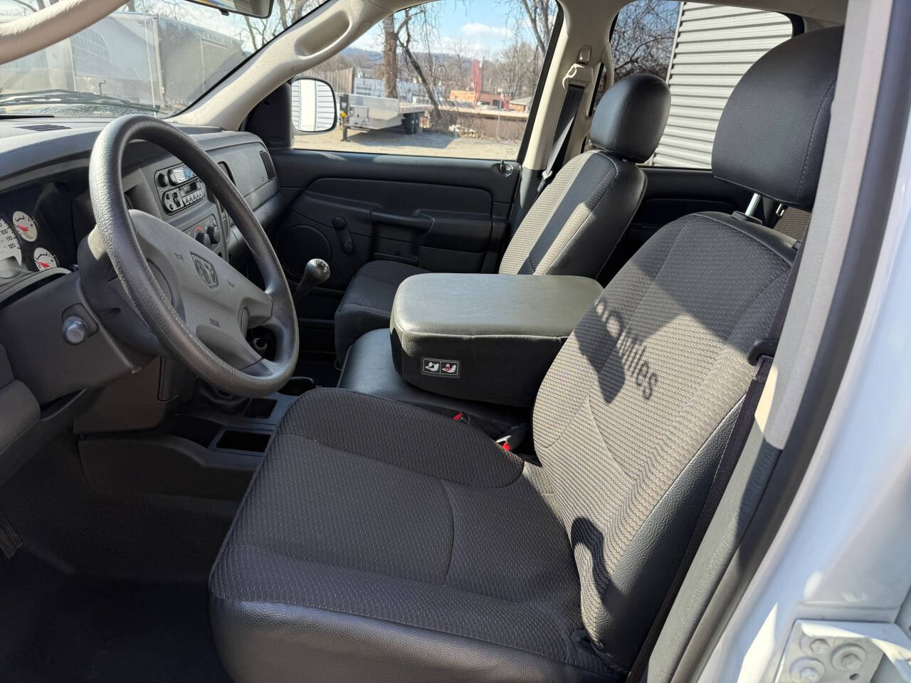 2003 Dodge Ram 1500 30