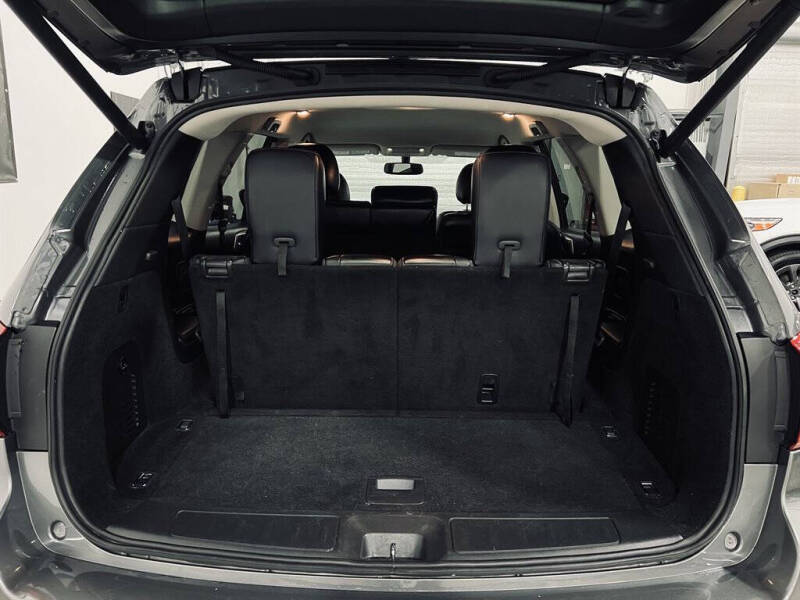 2019 Nissan Pathfinder SL