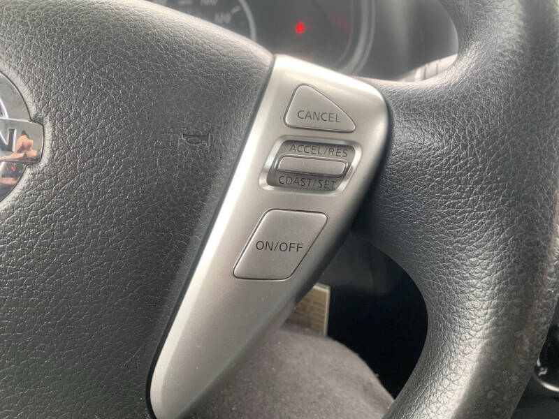 2019 Nissan Versa S Plus