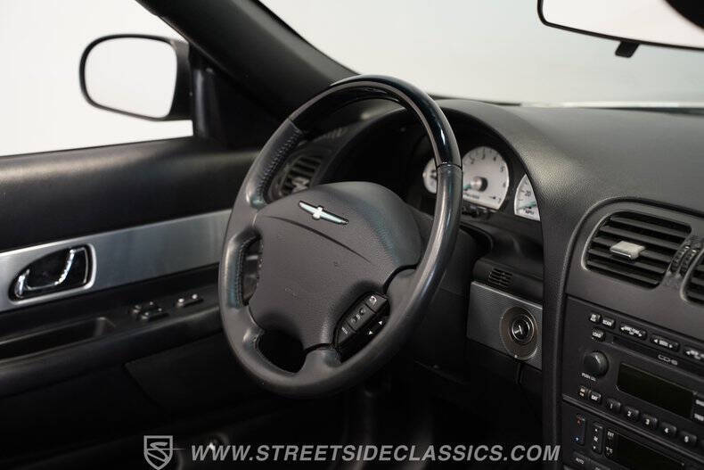 2004 Ford Thunderbird Deluxe