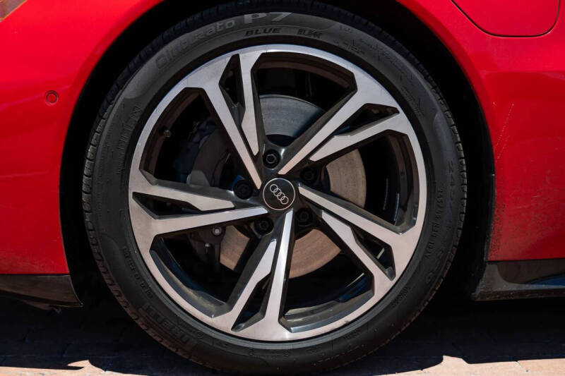 2023 Audi e-tron GT quattro Prestige