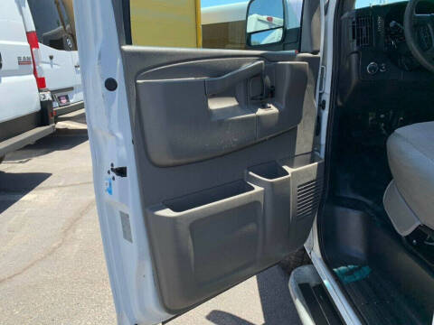 2017 GMC Savana 2500