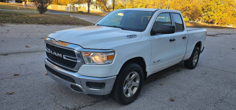 2019 RAM 1500 for sale at EXPRESS MOTORS in Grandview MO