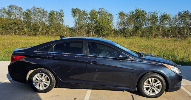 2014 Hyundai SONATA for sale at CAR MARKET AUTO GROUP in Sugar Land, TX