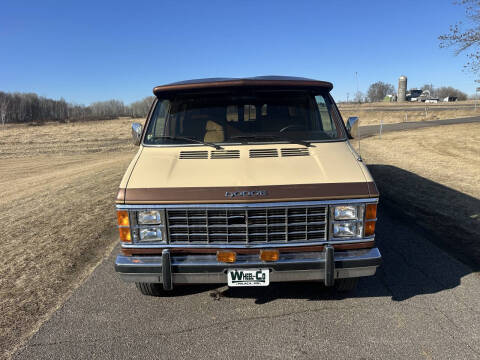1984 Dodge Ram Van B250