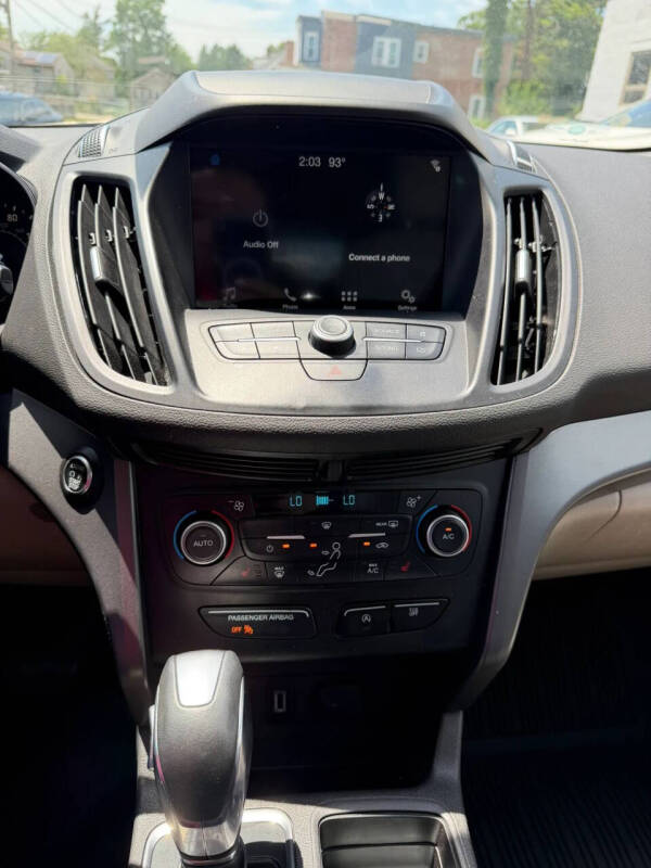 2019 Ford Escape SEL