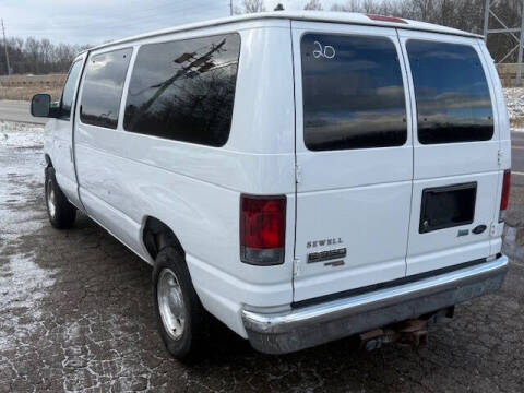 2013 Ford E-Series E-350 SD XLT