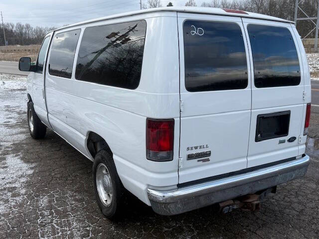 2013 Ford E-Series E-350 SD XLT