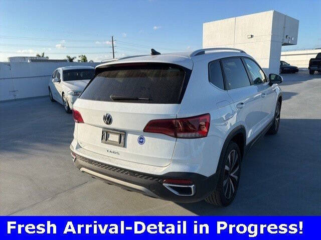 2024 Volkswagen Taos SE