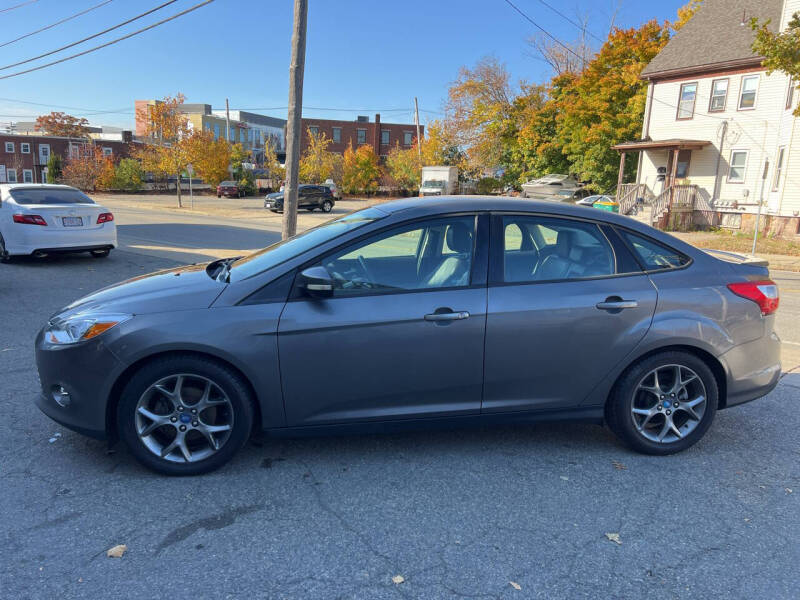 2013 Ford Focus SE photo 11