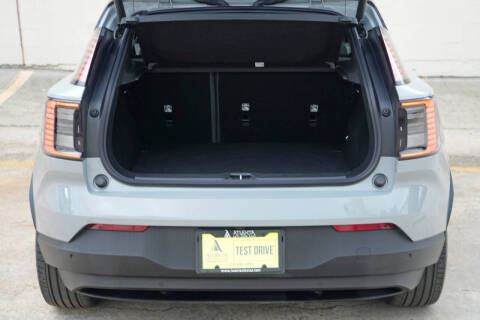 2025 Volvo EX30 Twin Plus