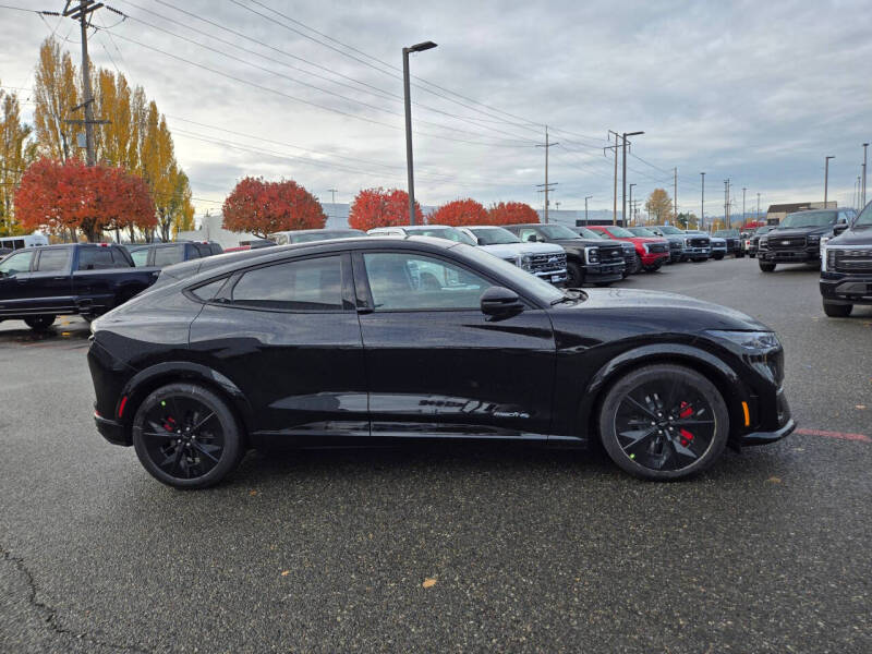 2025 Ford Mustang Mach-E GT