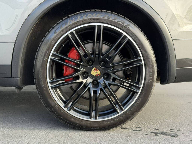 2017 Porsche Cayenne Turbo