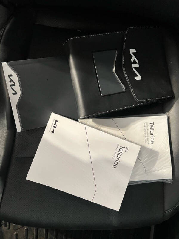 2022 Kia Telluride LX