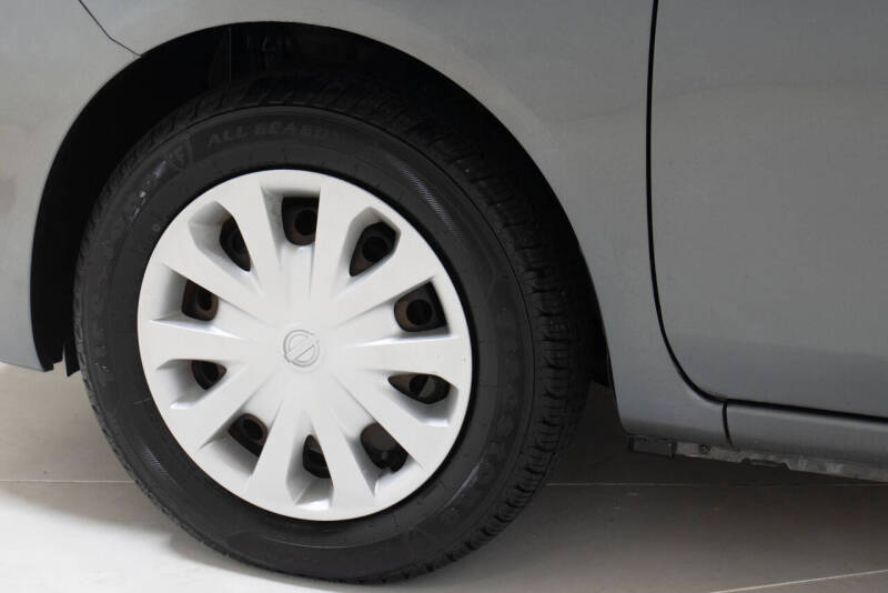 2017 Nissan Versa 1.6 S