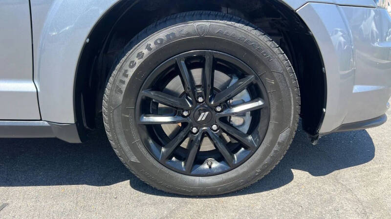 2020 Dodge Journey SE Value