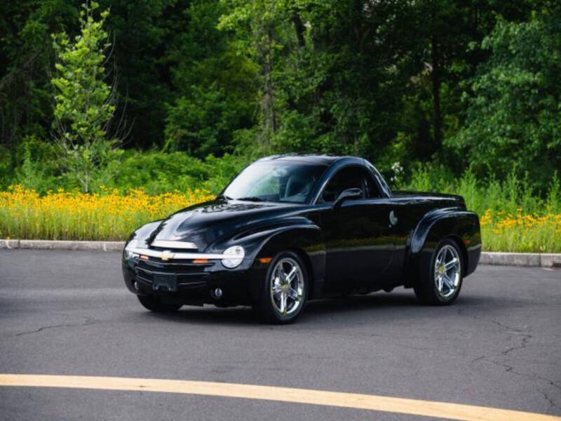 2005 Chevrolet SSR LS's photo
