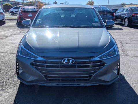2019 Hyundai Elantra SE