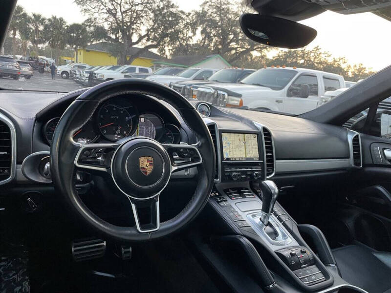 2016 Porsche Cayenne GTS
