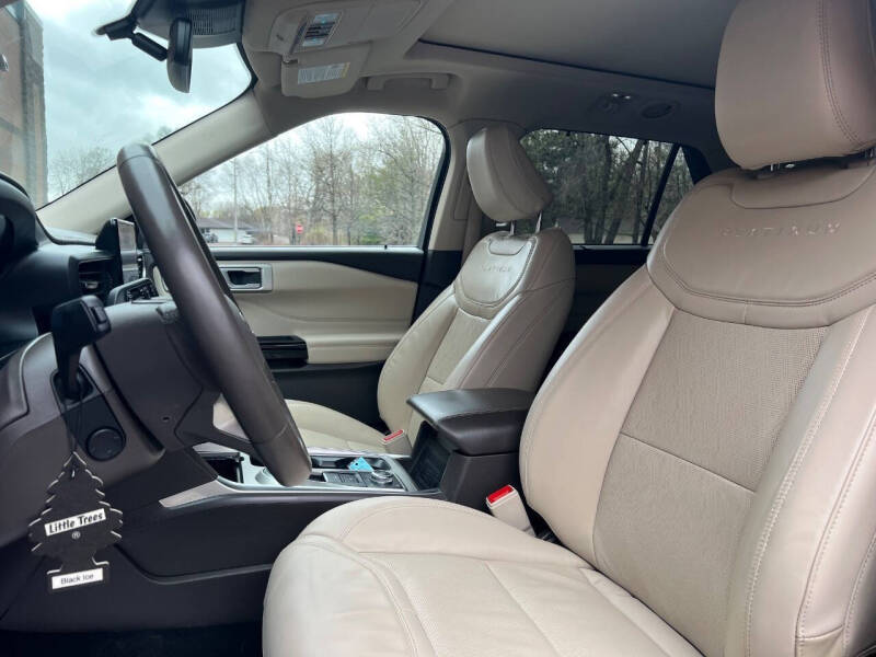 2024 Ford Explorer Platinum