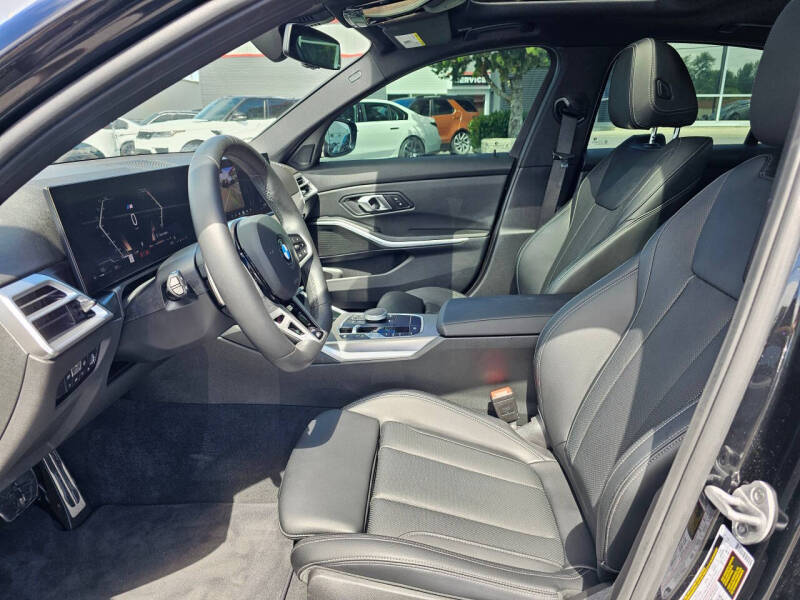 2025 BMW 3 Series 330i xDrive