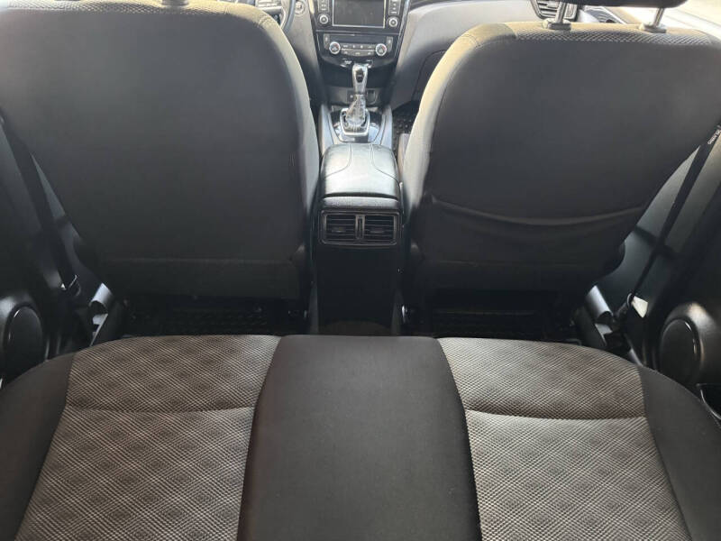 2020 Nissan Rogue Sport SV