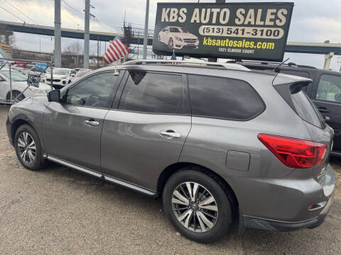 2017 Nissan Pathfinder S