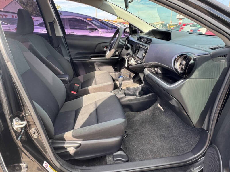 2016 Toyota Prius c