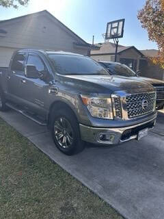 2017 Nissan Titan SV