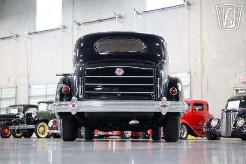 1938 Packard Super Eight