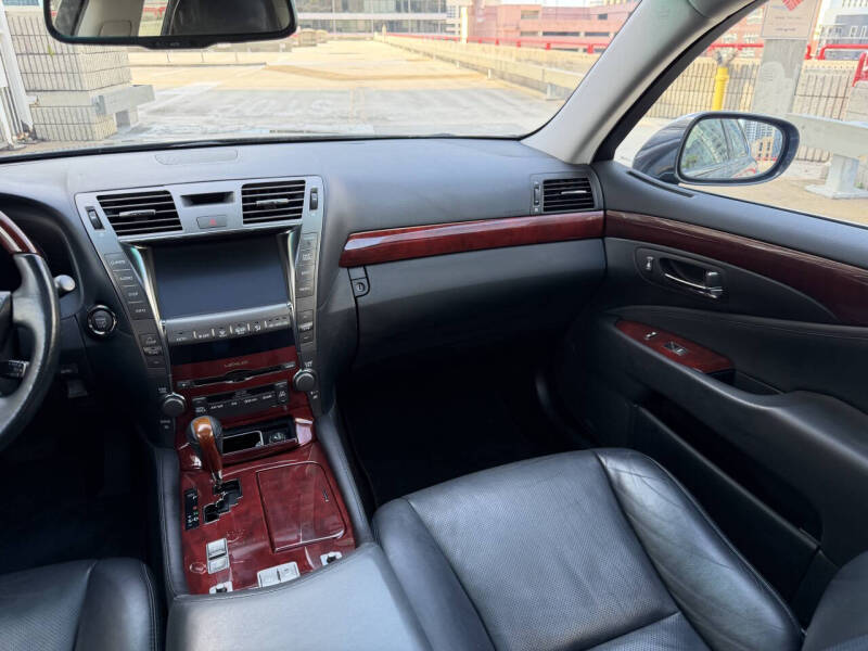 2007 Lexus LS 460