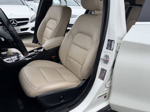 2018 Infiniti QX30 Premium