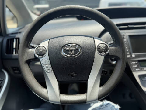 2010 Toyota Prius III