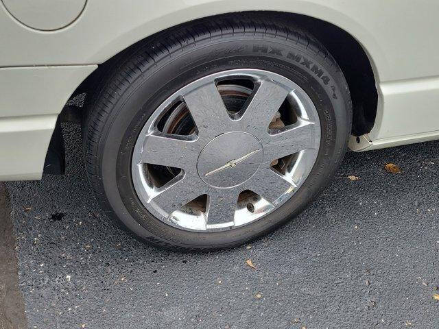 2003 Ford Thunderbird