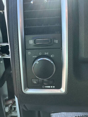 2013 RAM 1500 SLT