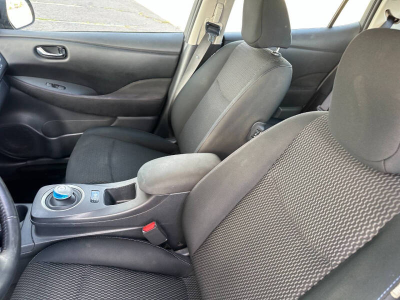 2015 Nissan LEAF S