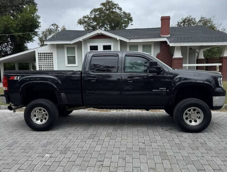 2009 GMC Sierra 2500HD SLT