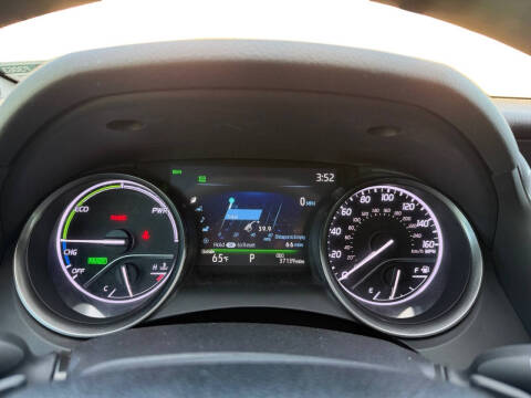 2022 Toyota Camry Hybrid XSE