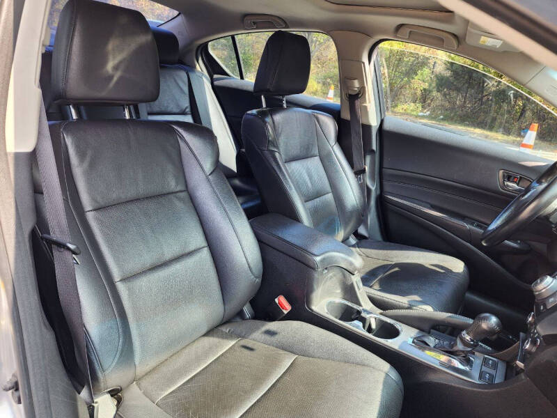 2013 Acura ILX 2.0L w/Tech