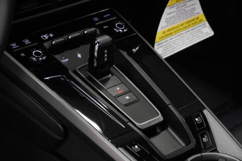 2025 Porsche 911 Carrera