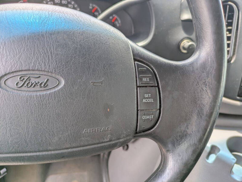 2001 Ford E-Series
