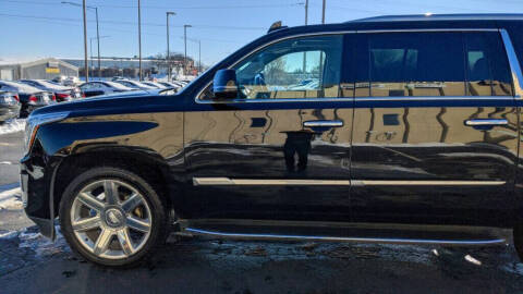 2017 Cadillac Escalade ESV Luxury