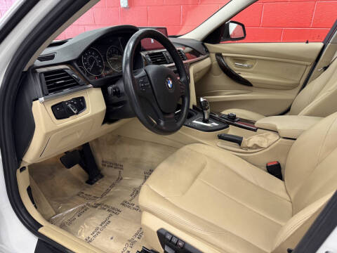 2015 BMW 3 Series 320i