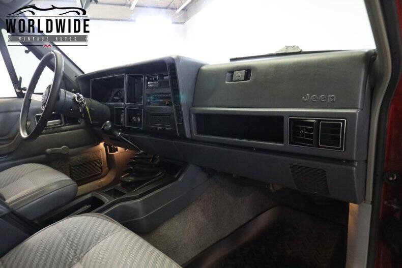 1988 Jeep Cherokee Chief