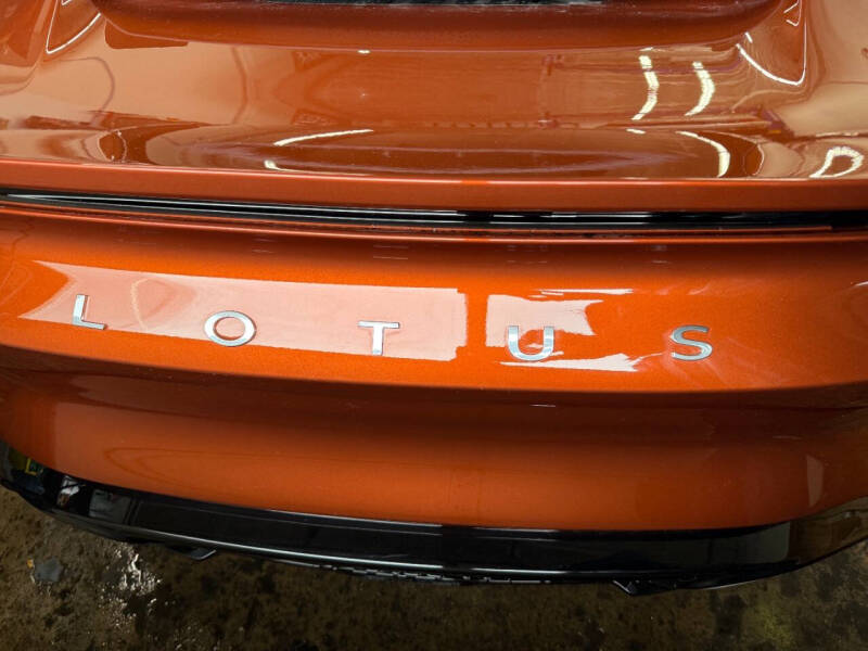 2026 Lotus Emira V6 SE