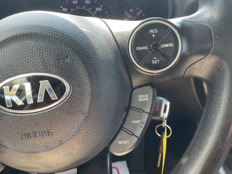 2017 Kia Soul +