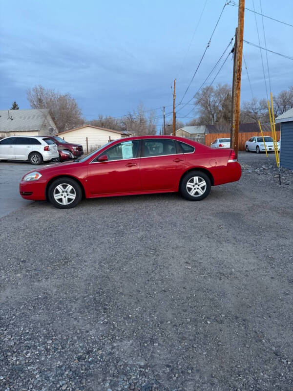 2010 Chevrolet Impala LS photo 3